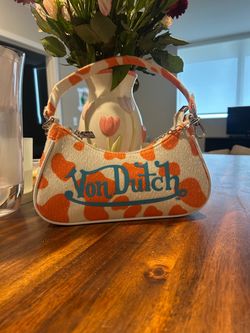🧡🤍VON DUTCH COW PRINT PURSE 🤍🧡