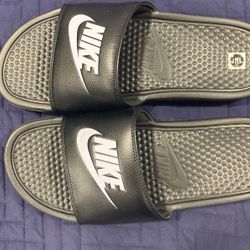 Nike Slides 