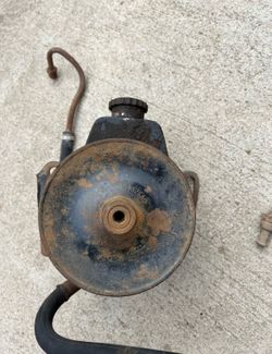 Chevy power steering pump with brackets