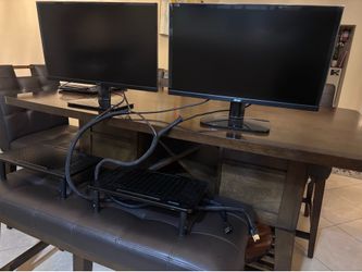 Pc Monitors with stands