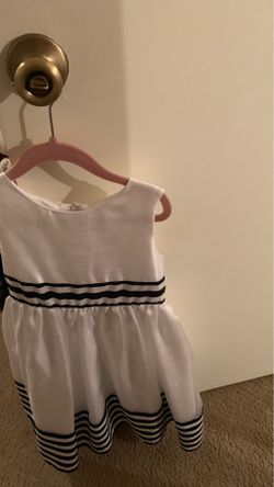 Dresses the girl size 6