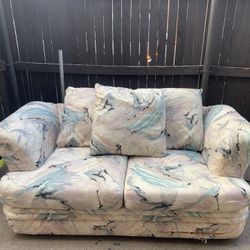 Amazing White Tie-Dye Sofa