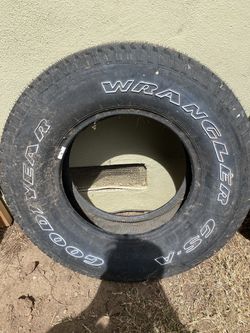 2 Goodyear Wrangler GS-A P225 75R15 102S Tires for Sale in San Diego, CA -  OfferUp