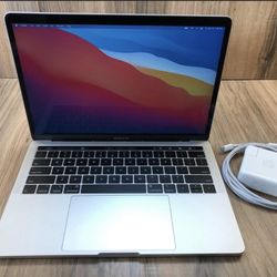 2020 Apple MacBook Pro 13” 2.0Ghz QuadCore 16GB RAM, 512GB SSD Upgrades with Apps (Photoshop, Office, Logic Pro)