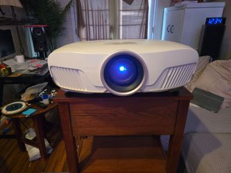 Epson 5050UB 4K Projector