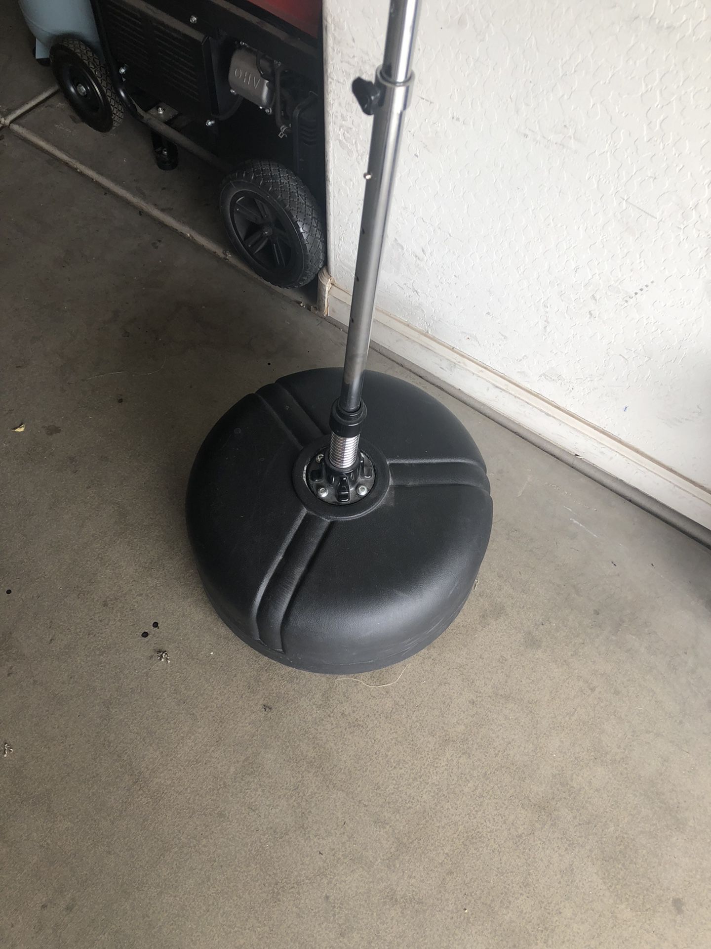 Stand Alone Speed Bag