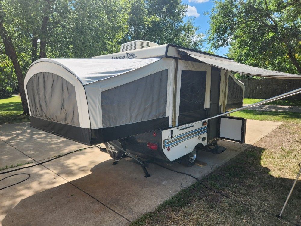 2017 Camper Trailer