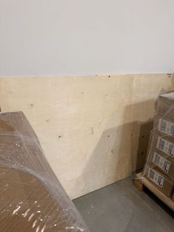 FREE 4 Sheets Plywood / Pallet Wood — Great for DIY & Projects