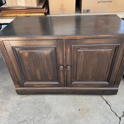 Tv stand / cabinet