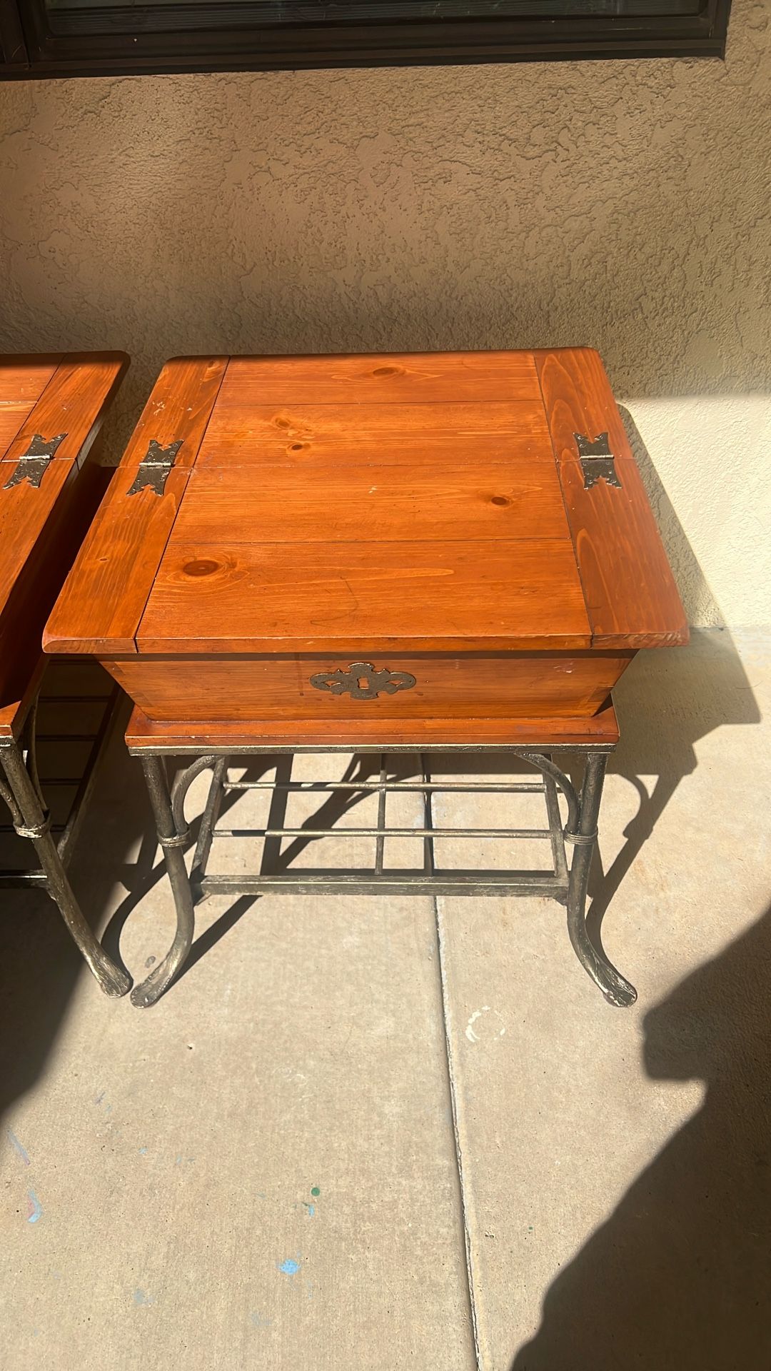 2 End Tables