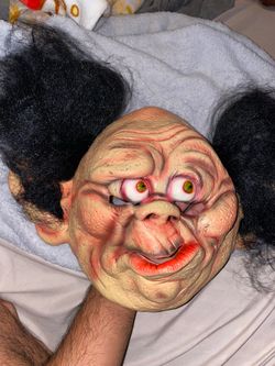 2001 Paper Magic Group hair-larious hooligans halloween mask