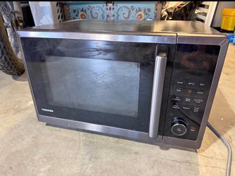 TOSHIBA Air Fryer Combo 8-in-1 Countertop Microwave Oven