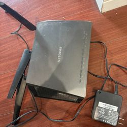 Netgear AC1750 WiFi Router