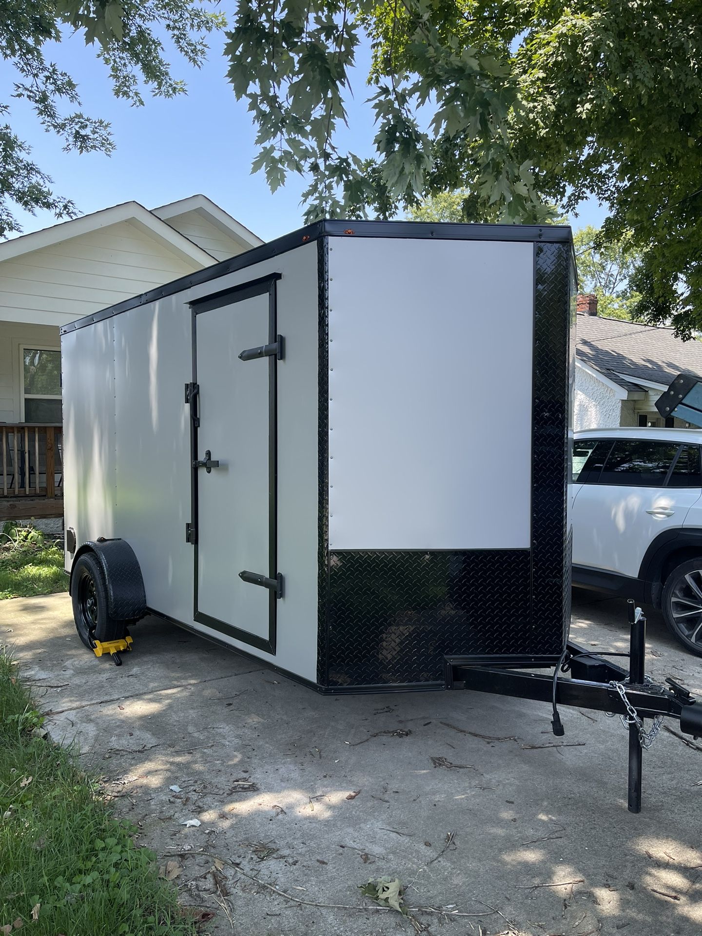 6x12 Enclosed Trailer
