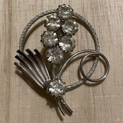 Vintage Brooch With Prong Set Clear Stone