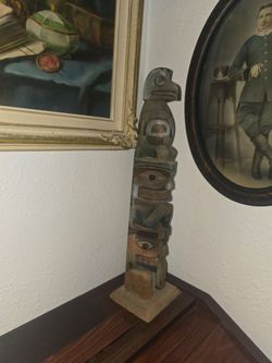 Vintage 1920s Pacific Northwest Coast totem pole