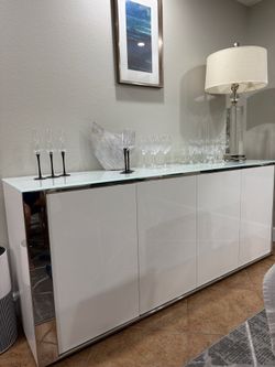 Miami White Glass Buffet