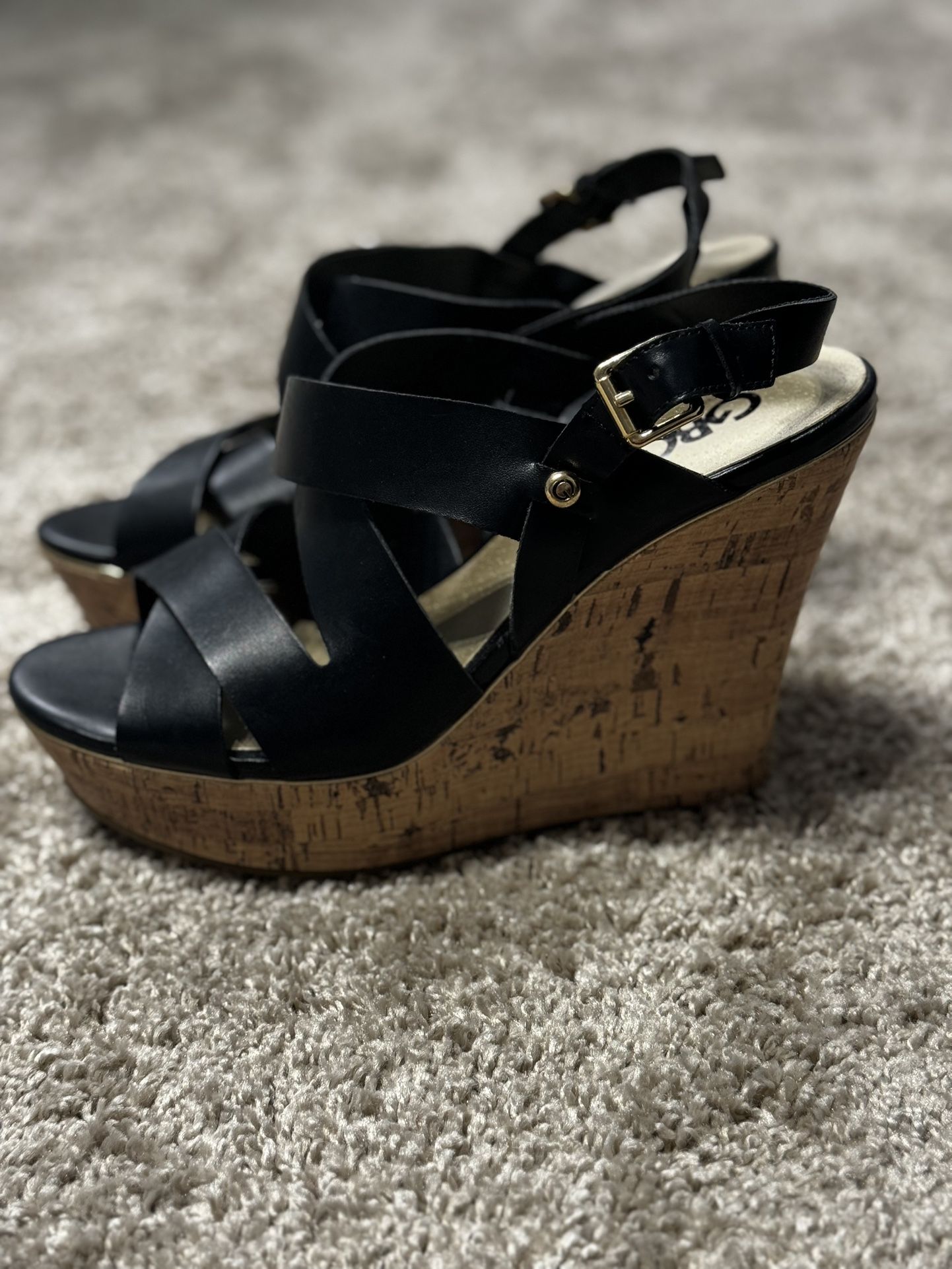 Black Wedges