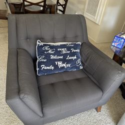 Accent Chair from Jerome’s – Like New
