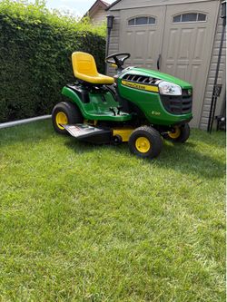John Deere E 120  /42” inch deck 51 Hours .