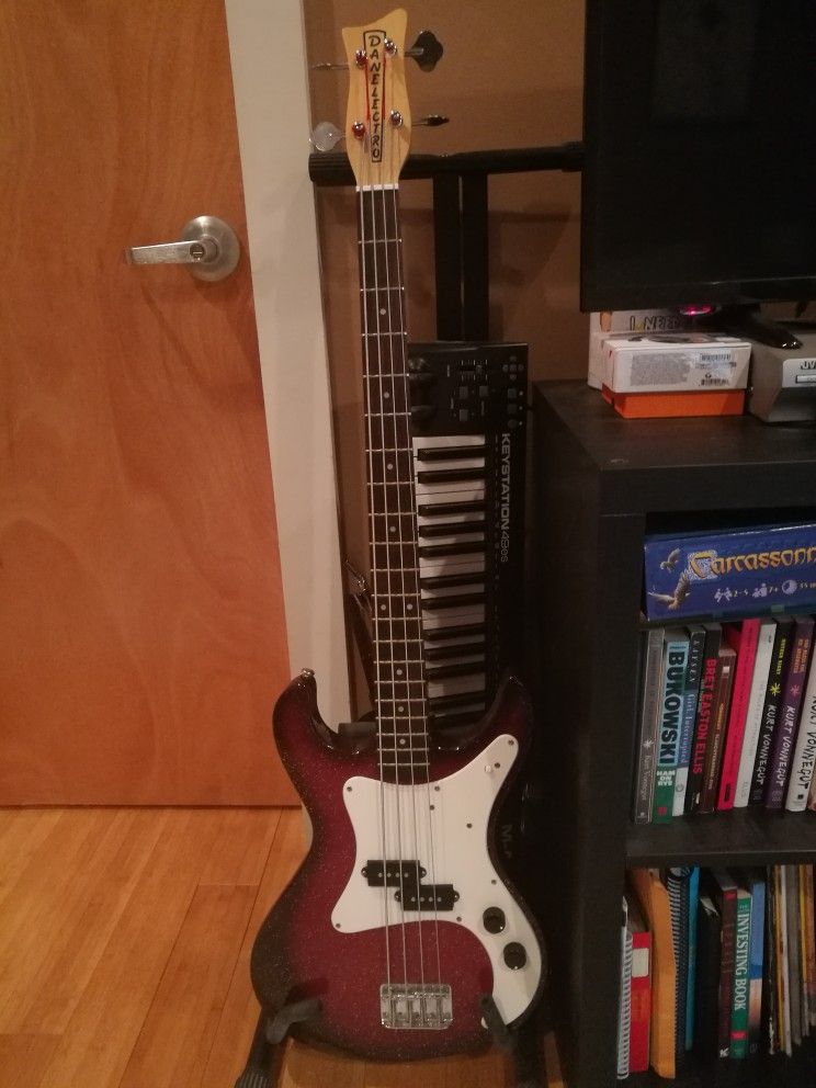 Danelectro Dano Blaster Rumor Bass w/gig bag