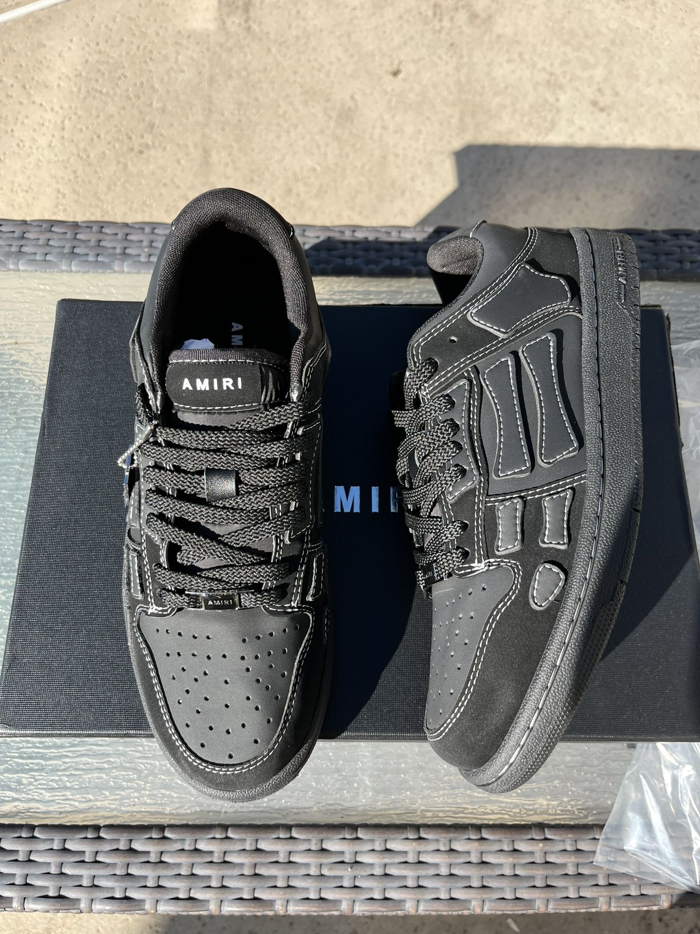 All Black Amiri Skeli