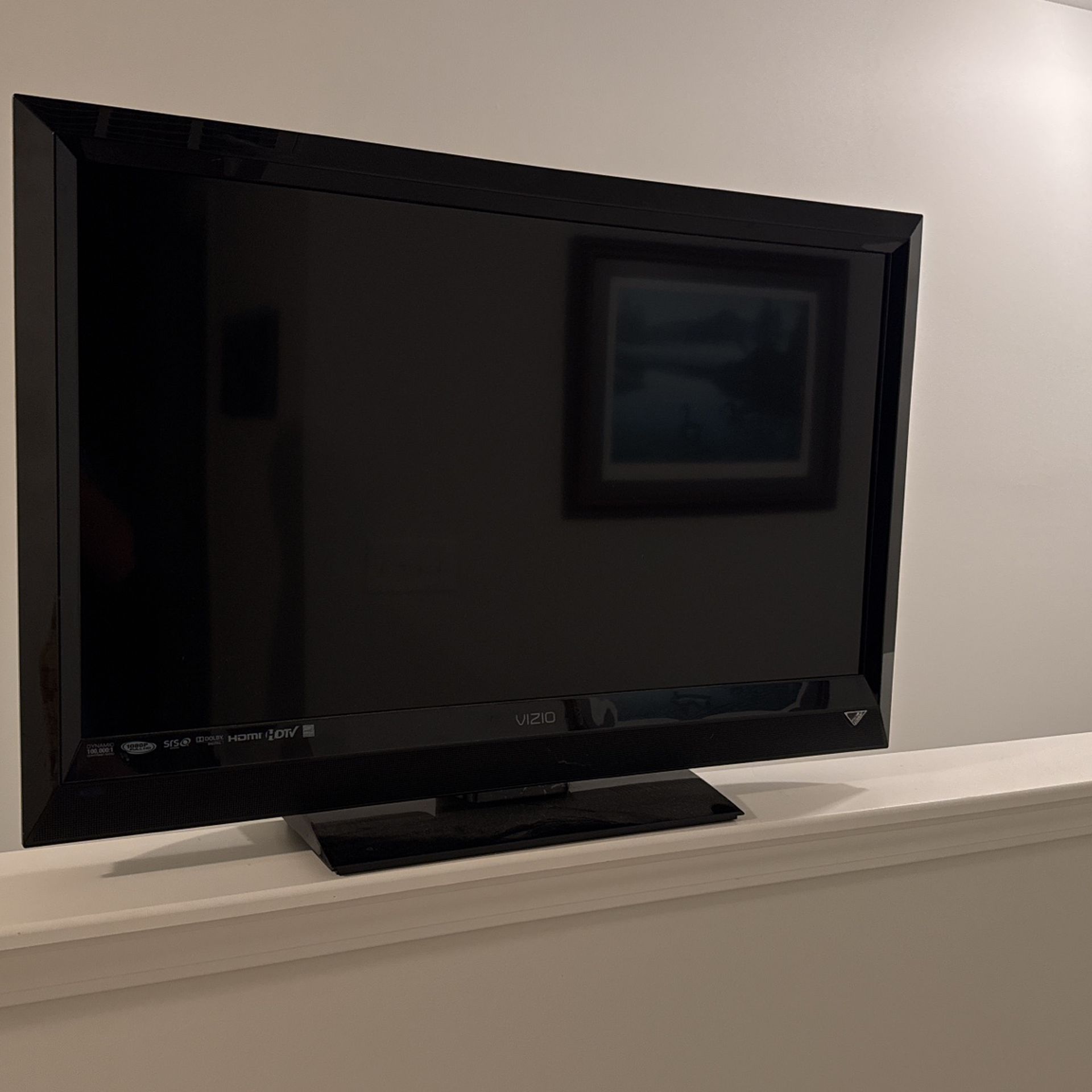 37” Vizio TV