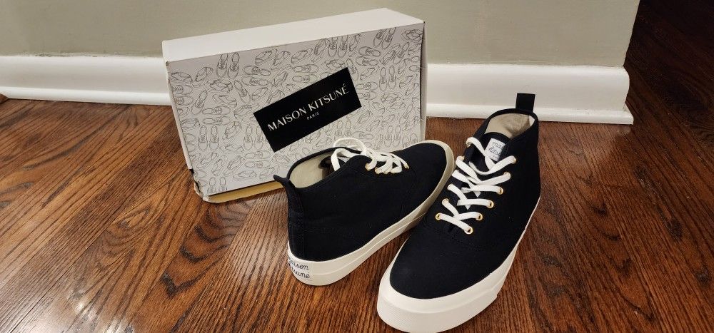 Maison Kitsune Canvas high top sneakers