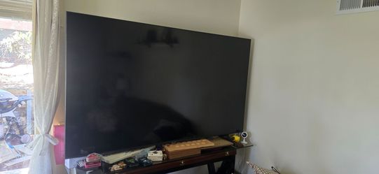75" Samsung smart tv