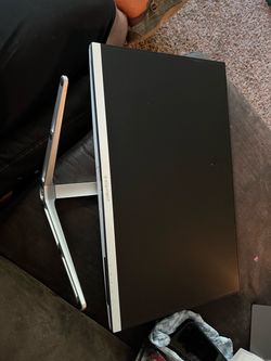 Element Flat Screen Monitor with Stand