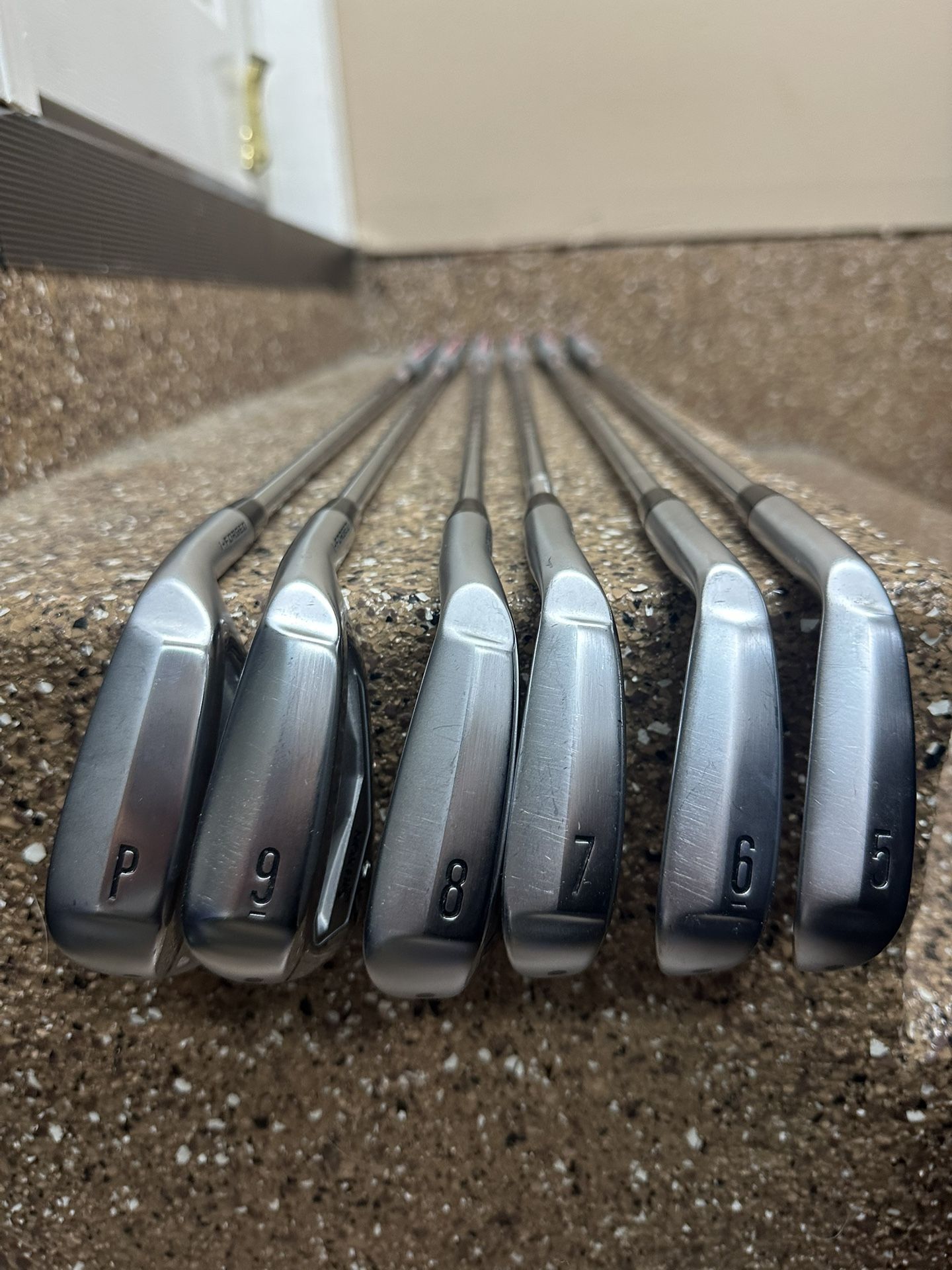 Srixon Zxi4 Irons 5 p Kbs Tour Lite Stiff