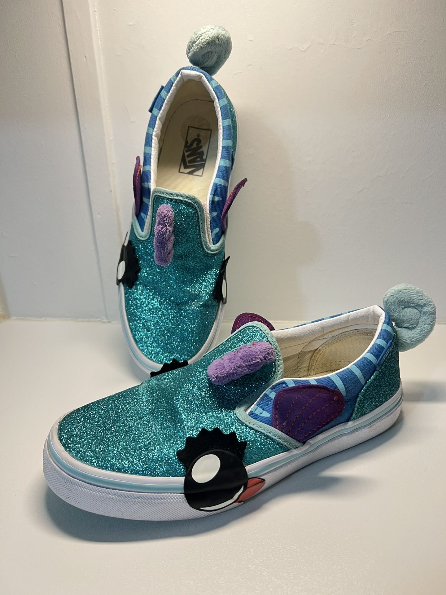 Vans Aqua Sky fish slip on shoes size 3.0