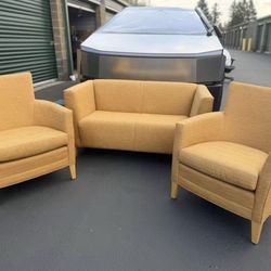 Jack Cartwright sofa set / lounge chair deliver available