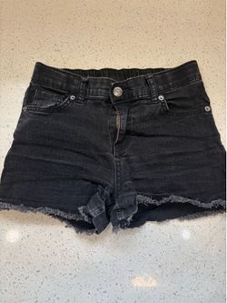 Cat and Jack shorts size L