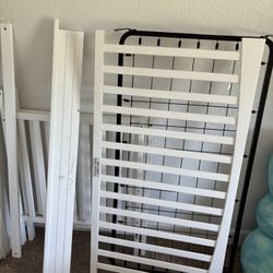 White Crib no Mattress