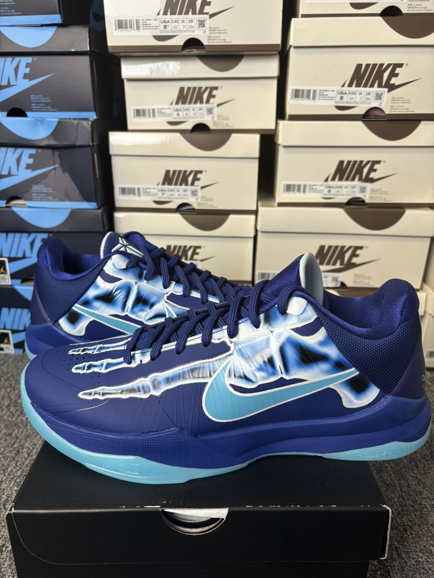 Nike Kobe 5 X-Ray SIZE: 11