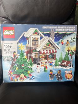 Lego Winter Village Toy Shop 2009