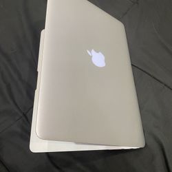 MacBook Air Pro 13in 128GB Storage 2017