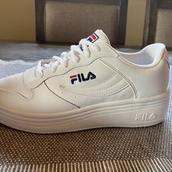 FILA Women s WX 100 for Sale in Spokane WA OfferUp
