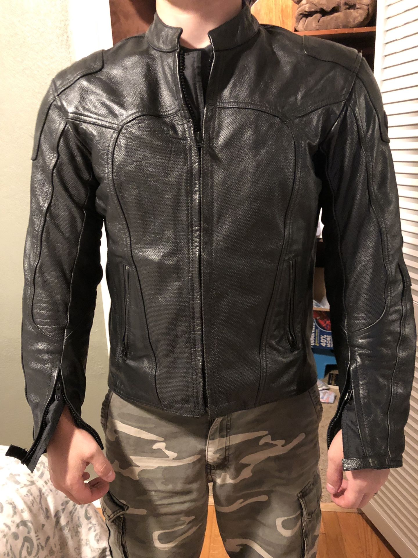 BiLT men’s leather motorcycle jacket