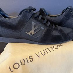Louis Vuitton Suede Snickers Size US 9.5