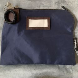 Honeywell 6505 Key Locking Security Cash and Document Zipper Bag