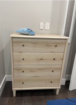 4-drawer dresser