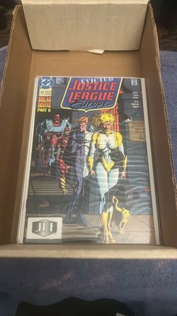 Justice League Europe #31 DC Comic Book