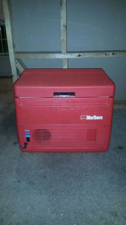 Vintage Marlboro Cooler