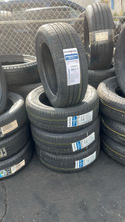 235/55/18 Kumho New