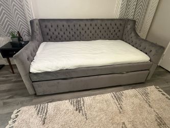Trundle Bed