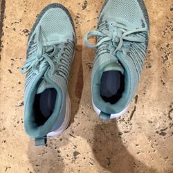Girls’ Sneakers 