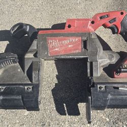 Milwaukee M18 Fuel Brushless 5-inch Bandsaw