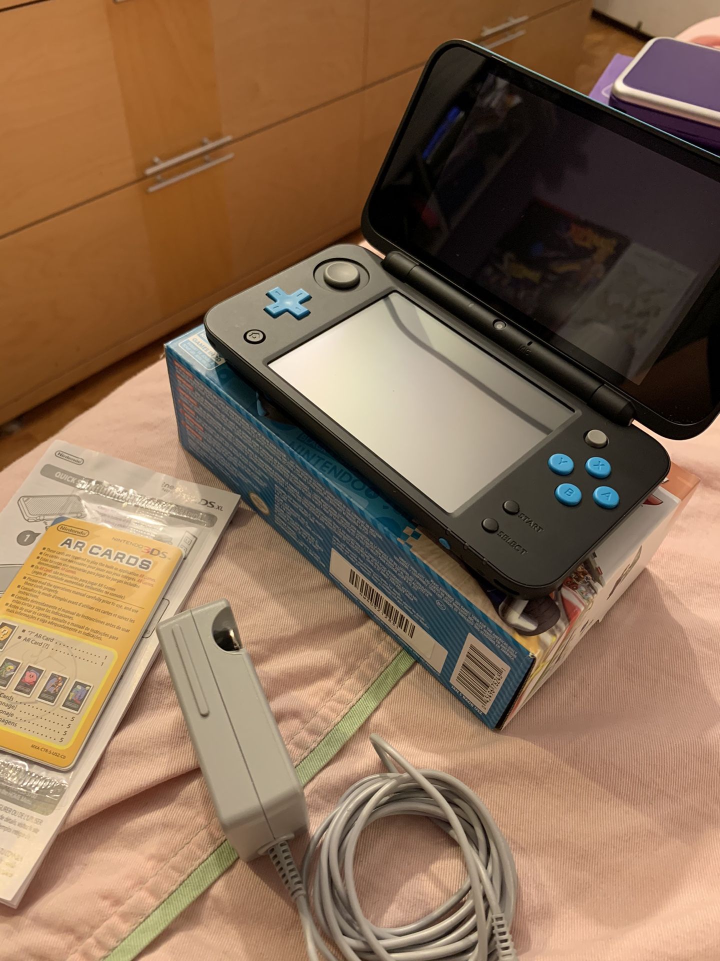 Blue/Black Nintendo 2DS XL